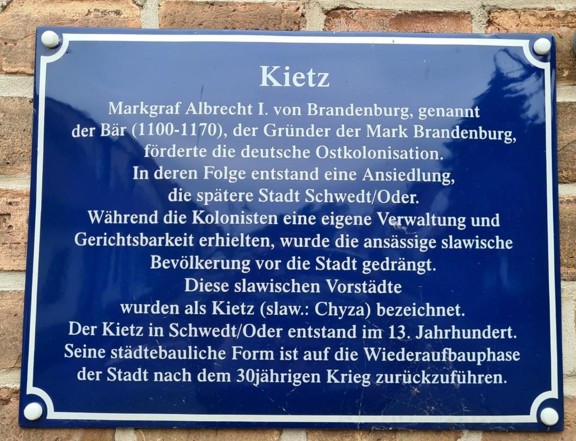 Die Ferienwohnung "Am Kietz" Schwedt Exterior foto